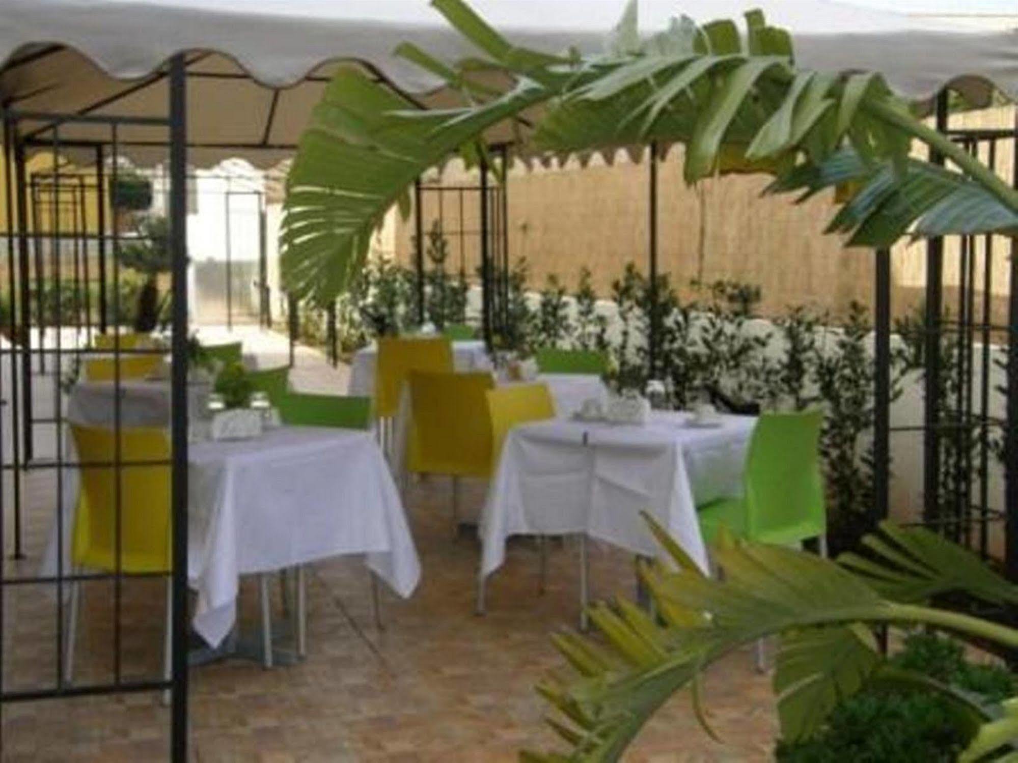 Hotel Sikania Сан Вито ло Капо Екстериор снимка